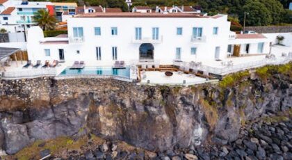 Luxury Villas in Portugal with Cliffside Views