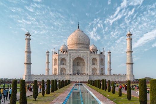 Regal Jewel Oberoi Amarvilas Agra Jewel Overlooking Taj Mahal